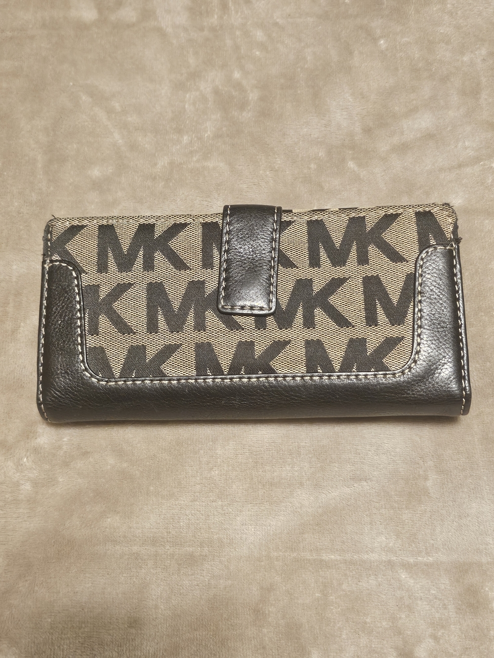 Michael Kors MK Logo Continental Wallet in Tan and Black